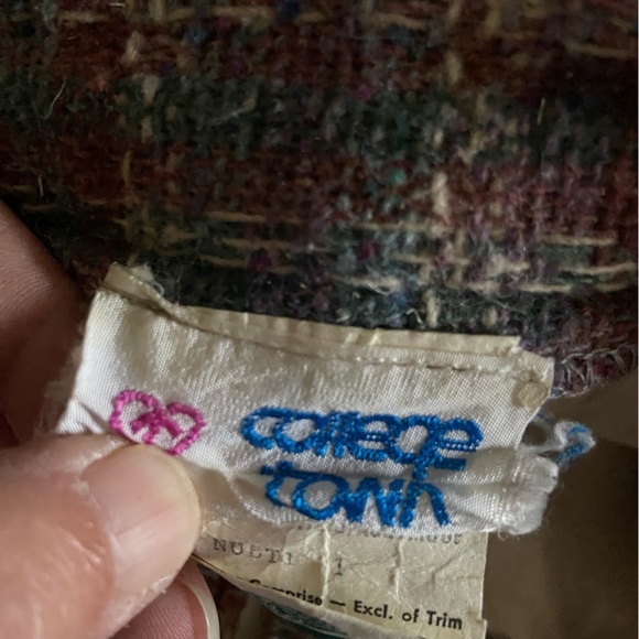 Collage Town - Picture 3 of 3